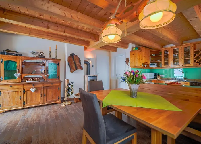 Almchalet Sonne * Emberg (Spittal an der Drau)